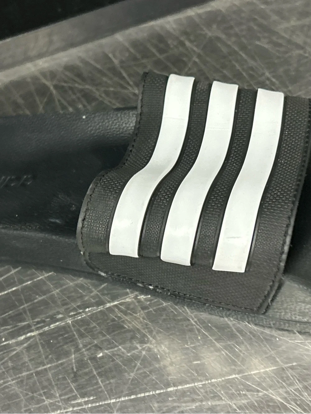Adidas Slides Size 9 Men